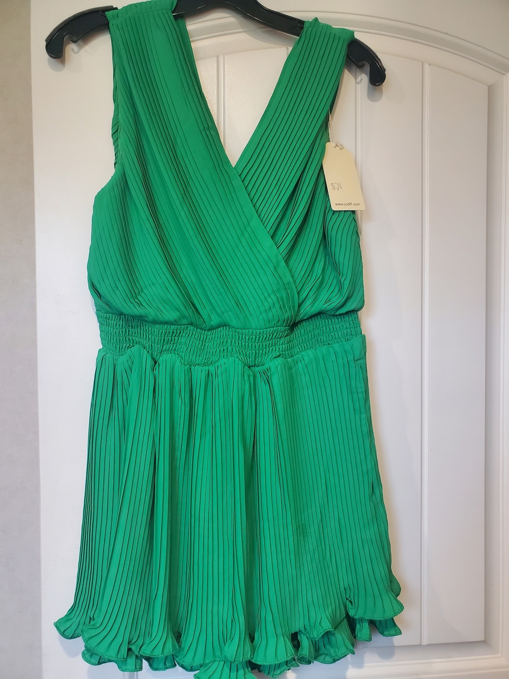 JODIFL Green Pleated V-Neck Romper